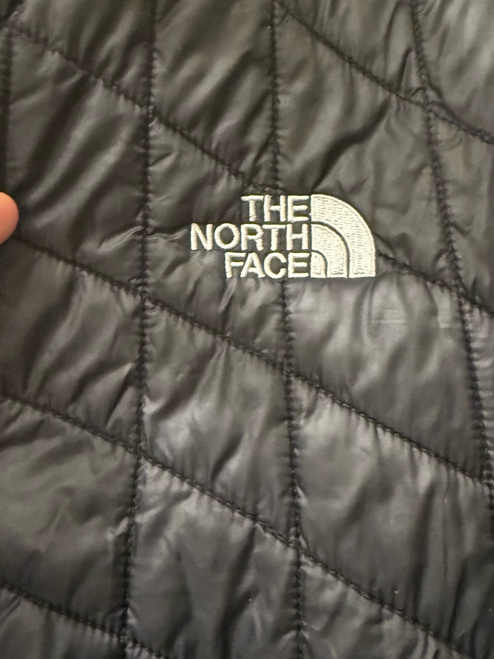 The North Face | Black Quilted Puffer Jacket | Kids XL Fits Women's M/L - Picture 13 of 15